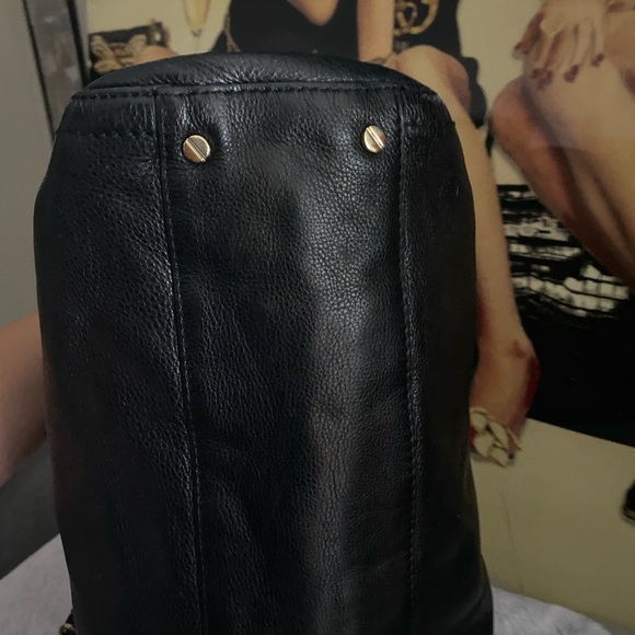 Beautiful Tory Burch 3 piece combo 🔥🖤🖤👜🩴🛍️ - Picture 9 of 14